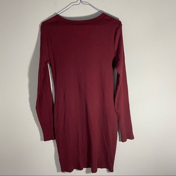 Wild Fable Women’s Long Sleeve Ribbed Burgundy Bodycon Midi Dress - Picture 4 of 4